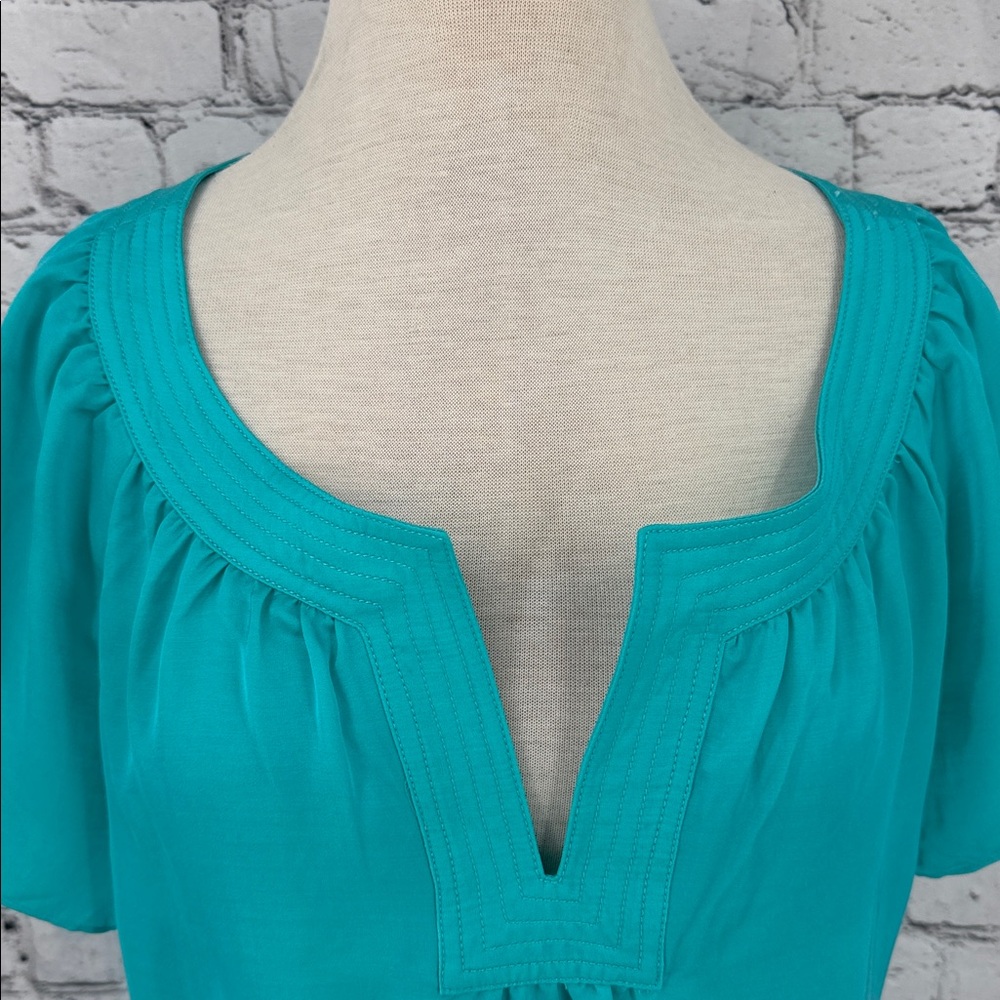 🏷️ Talbots Sateen Split-Neck Tunic — Short Sleeve — Size 16 (XL) — Teal — NWT - Picture 4 of 10
